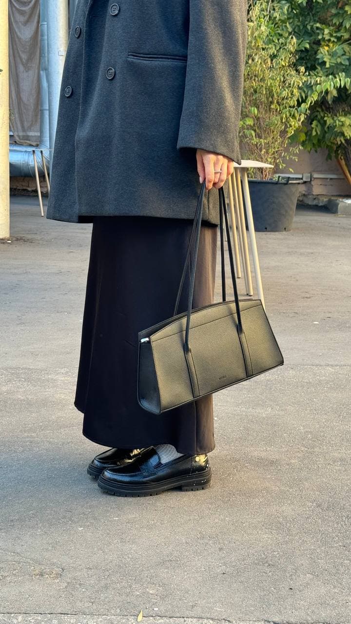 виктория, основательница viviko, с сумкой baguette