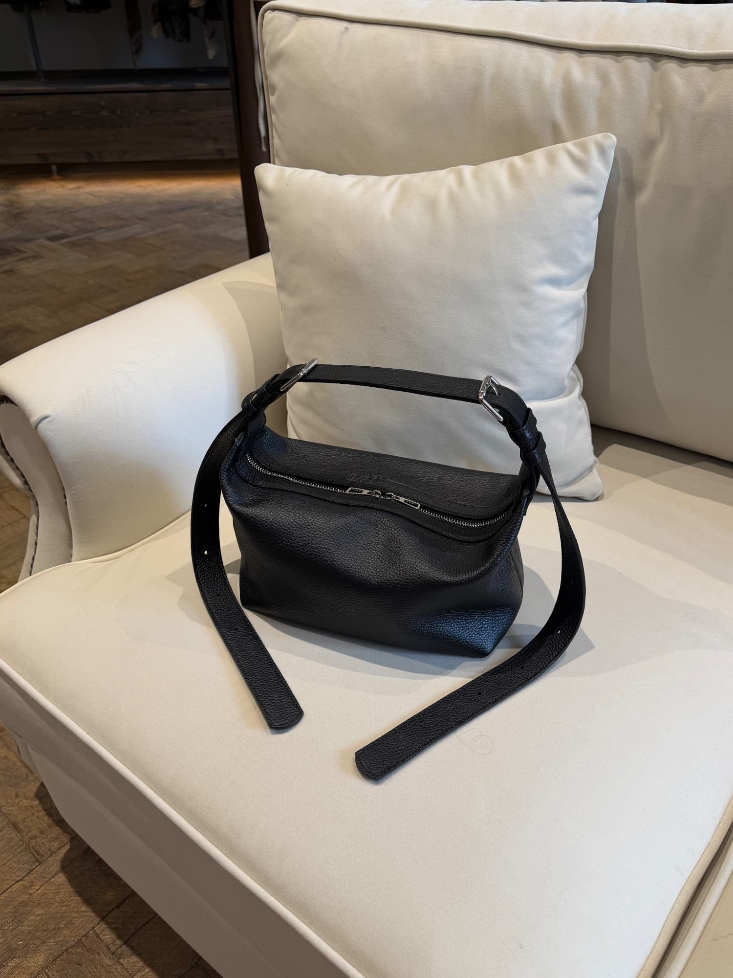 cross body · кожа · фото 2