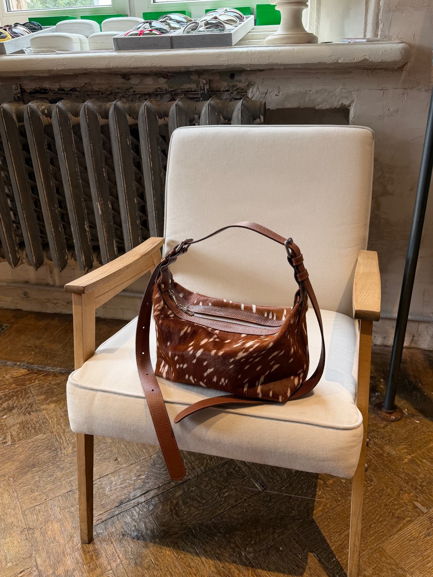 cross body · карамель